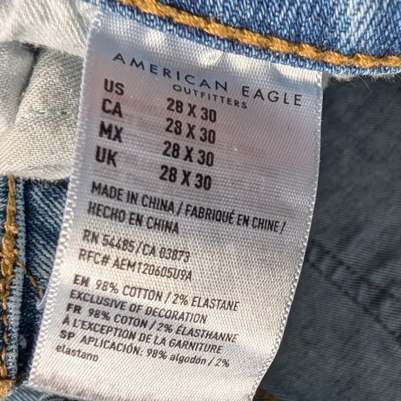 American Eagle Outfitters Women Light Wash Acid Wash Denim Jeans Size 28x30 - Picture 9 of 9